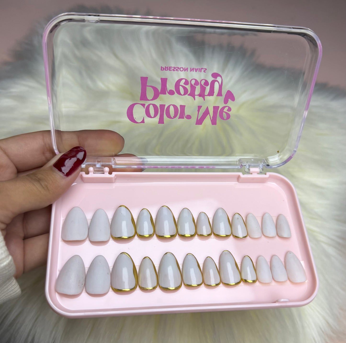 Gold Gilded Nails Exude