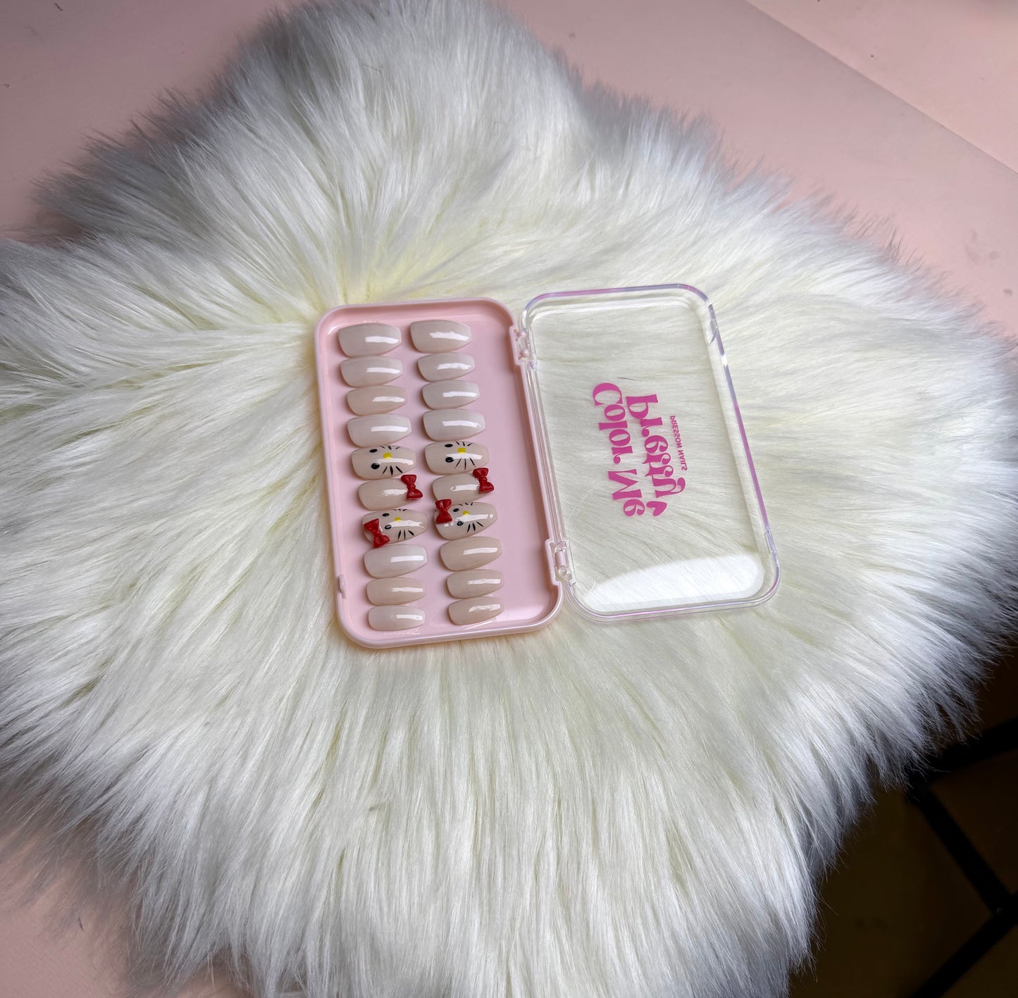 Pretty Kitty Club Nail