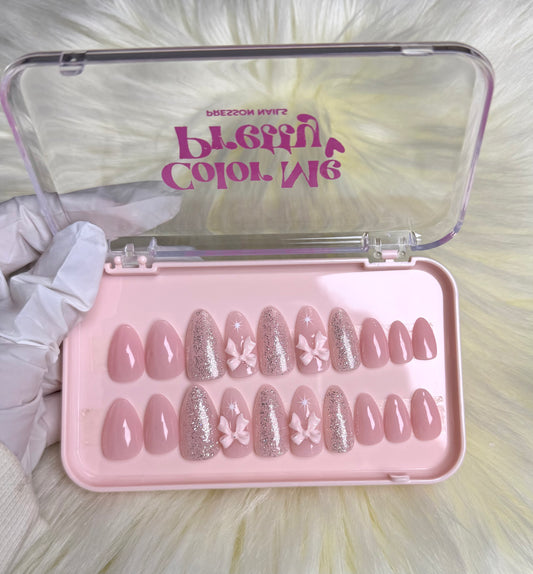 Soft Glam Glitter Nail